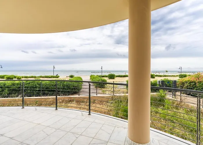 Beachfront Luxurious Newly Built 2-Bed Flat With Stunning Sea Views & Terrace