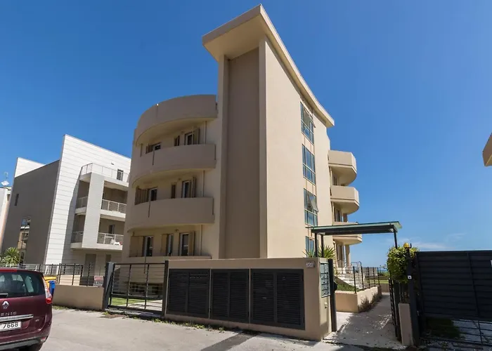 Beachfront Luxurious Newly Built 2-Bed Flat With Stunning Sea Views & Terrace