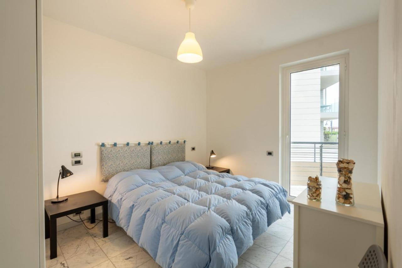 Apartment Beachfront Luxurious Newly Built 2-bed Flat With Stunning Sea Views & Terrace *